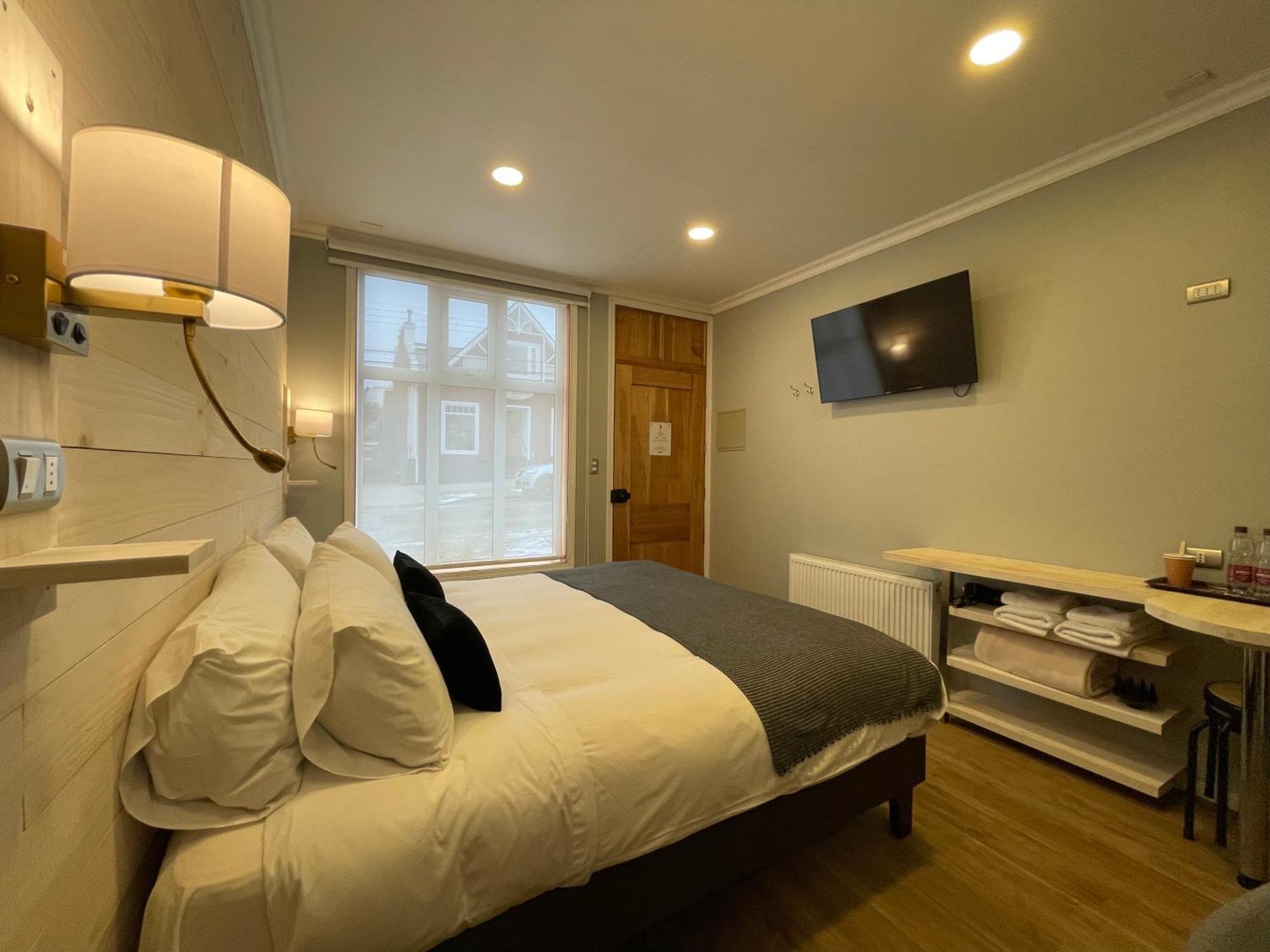 Hostal Boutique Puerta Roja プンタアレナス エクステリア 写真