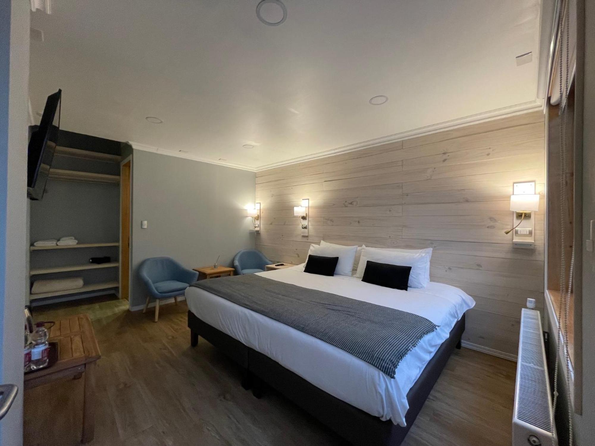 Hostal Boutique Puerta Roja プンタアレナス エクステリア 写真